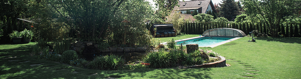 Modern-Schiefer-Gartenplanung-Mauern-Treppen